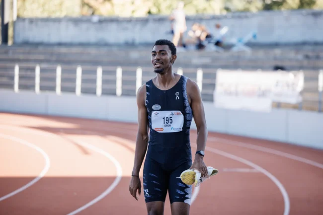 100m U20 Männer ; Sieger: Akira Eghagha (CHP Genève, SUI, Jg. 2007) - 10,52 Sekunden